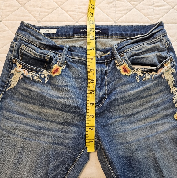 DriftWood Audrey Bird Embroidered Straight Leg Jeans! Size 27. - Picture 9 of 12